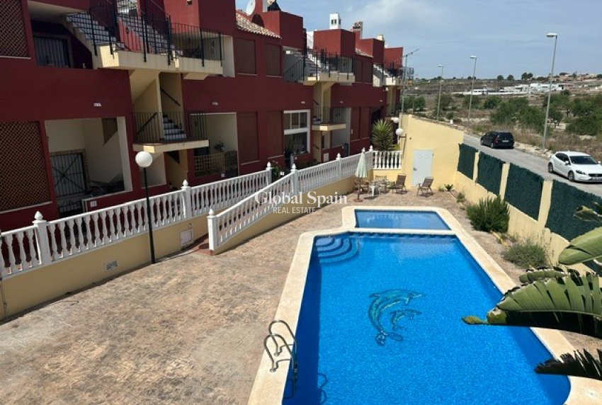 Resale - APARTMENT -
ORIHUELA - Torremendo