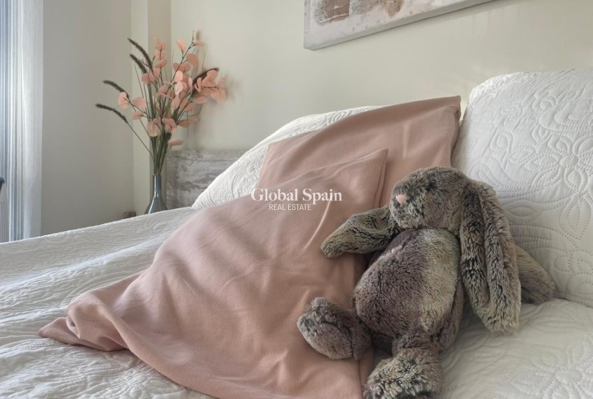 Resale - APARTMENT -
ORIHUELA - Vistabella Golf