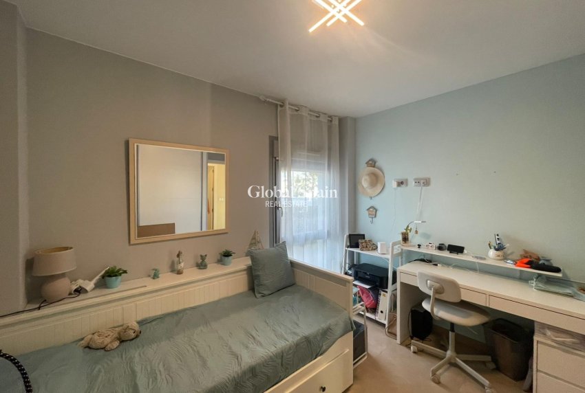 Resale - APARTMENT -
ORIHUELA - Vistabella Golf