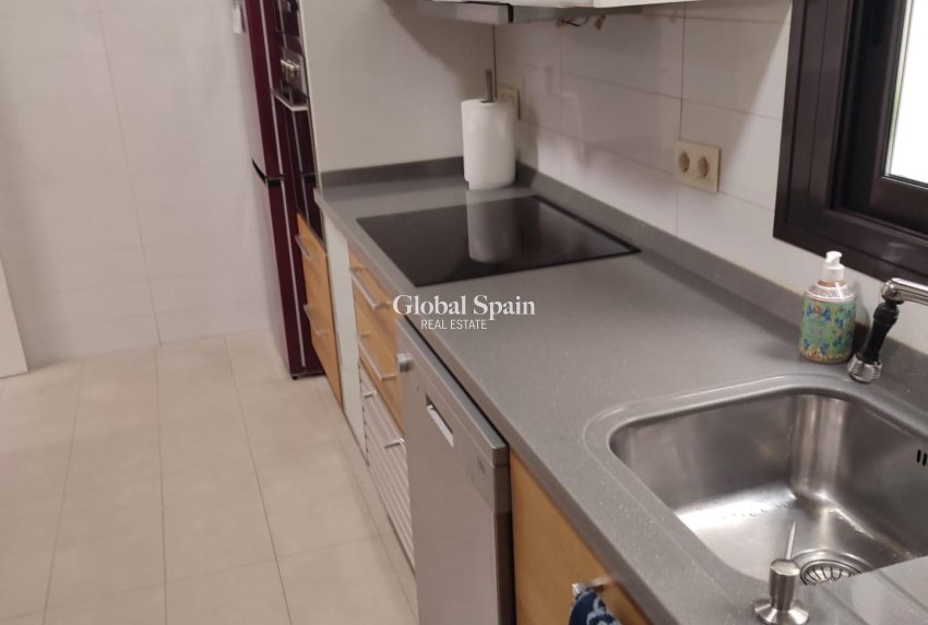 Resale - APARTMENT -
ORIHUELA - Zona Centro
