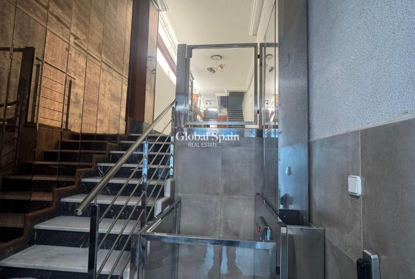 Resale - APARTMENT -
ORIHUELA - Zona Centro