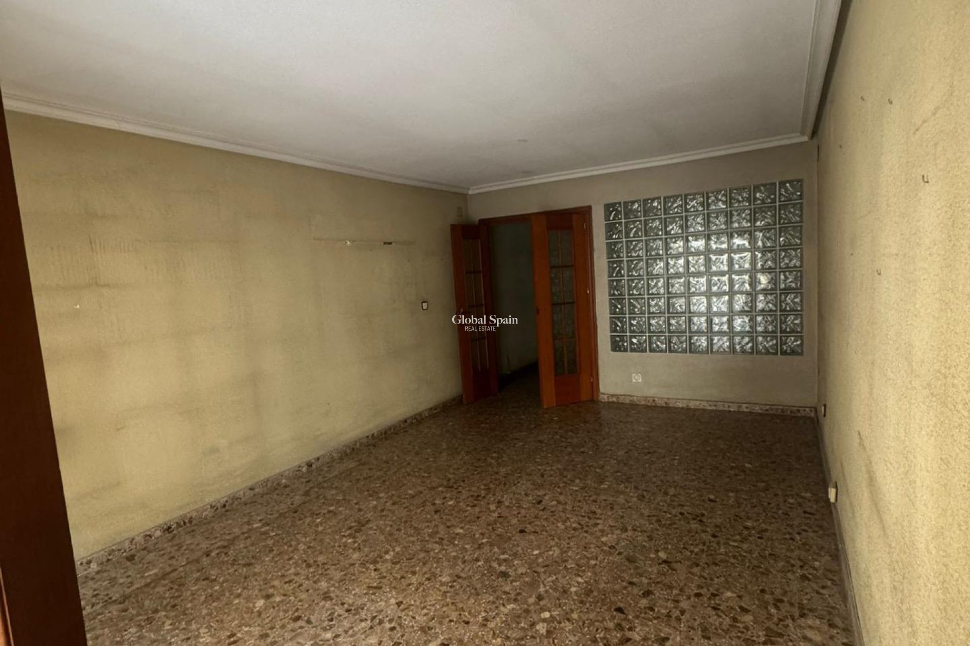 Resale - APARTMENT -
ORIHUELA - Zona Centro