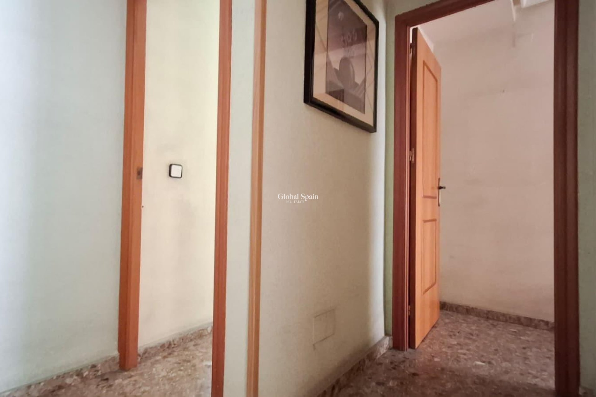 Resale - APARTMENT -
ORIHUELA - Zona Centro