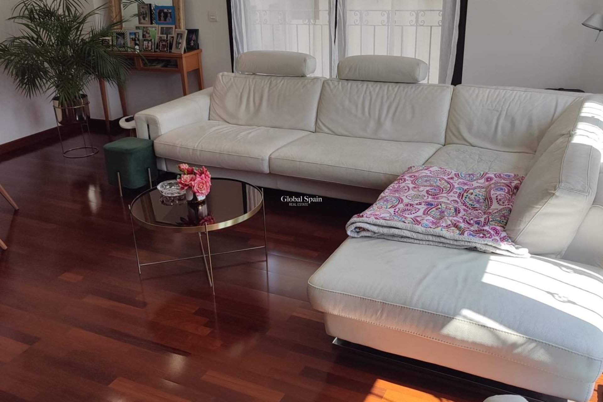 Resale - APARTMENT -
ORIHUELA - Zona Centro