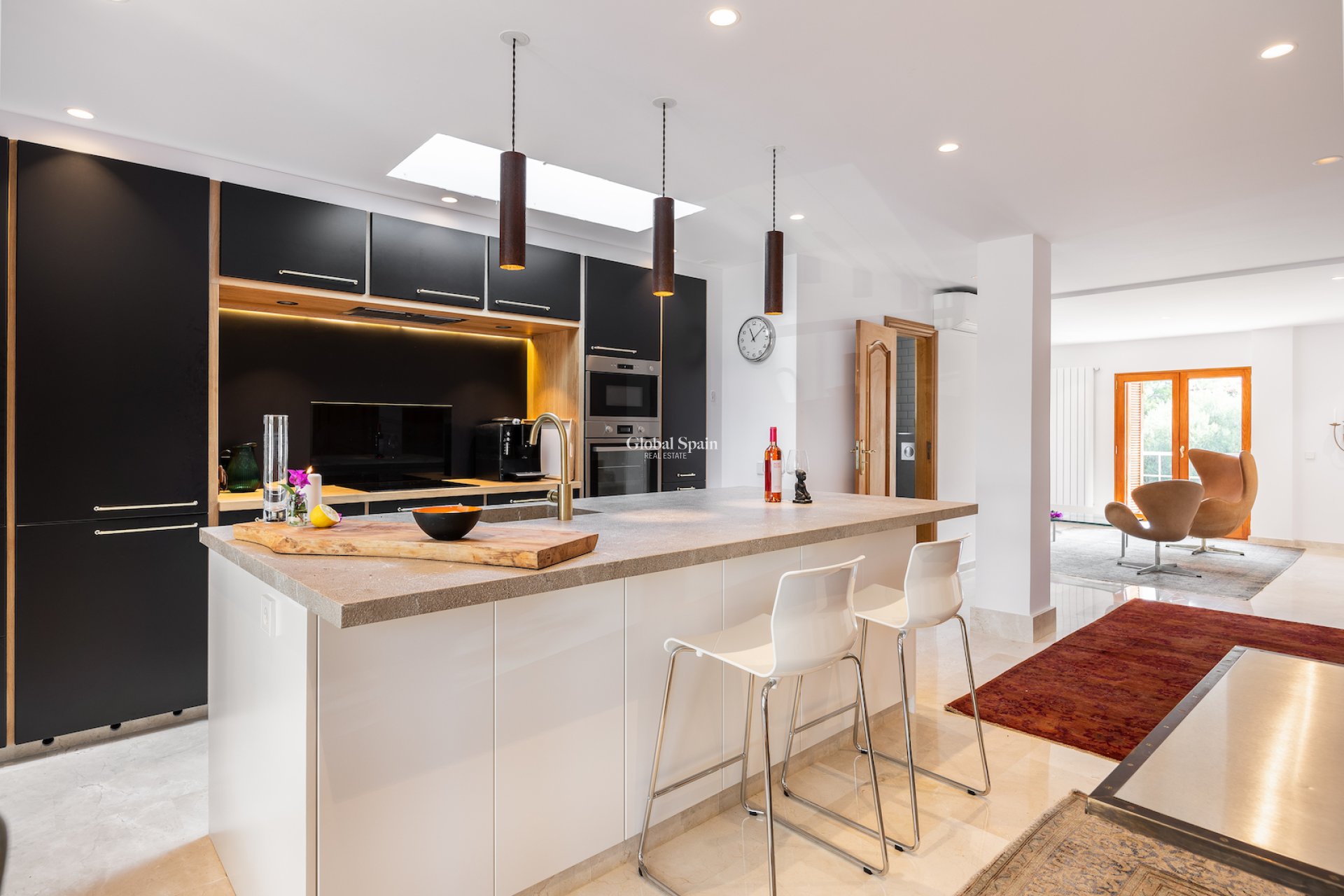 Resale - Apartment -
Palma De Mallorca - optional location detail