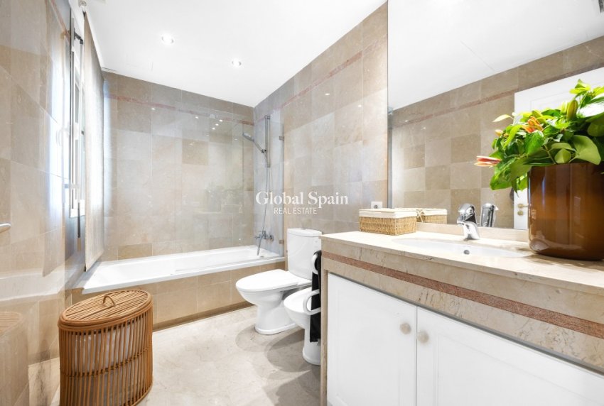 Resale - Apartment -
PALMA - Sant Agustí