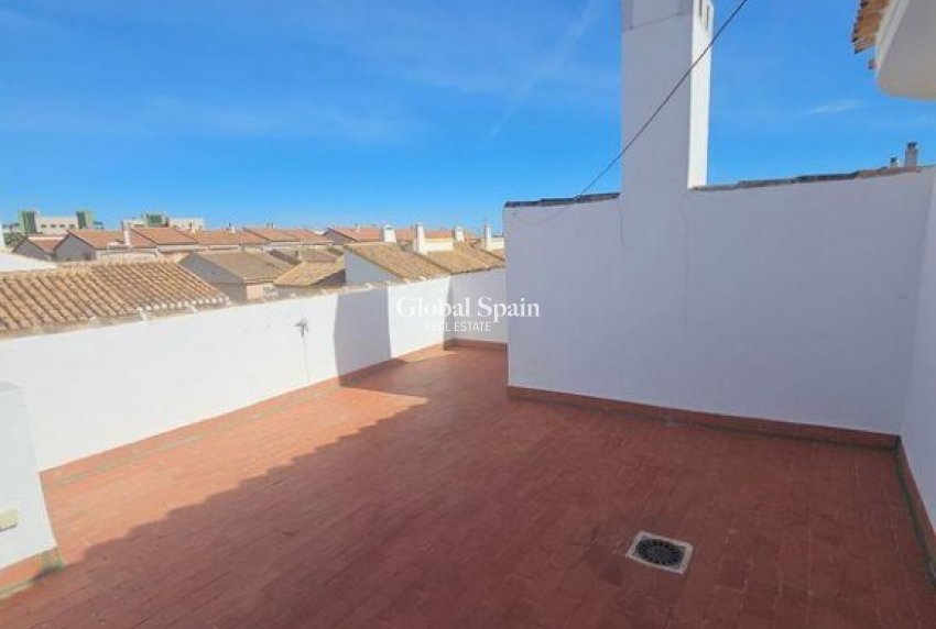 Resale - APARTMENT -
PILAR DE LA HORADADA - Costa Blanca