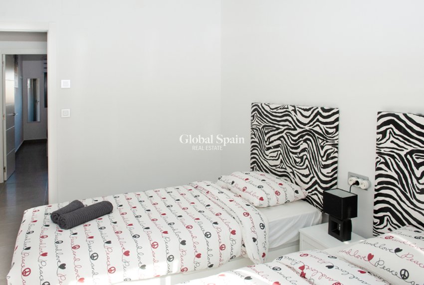 Resale - APARTMENT -
PILAR DE LA HORADADA - Costa Blanca