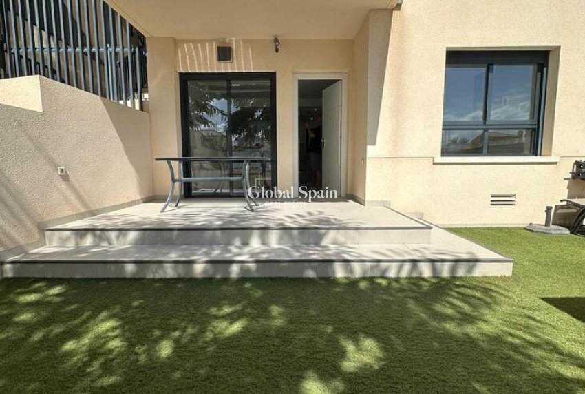 Resale - APARTMENT -
PILAR DE LA HORADADA - Costa Blanca