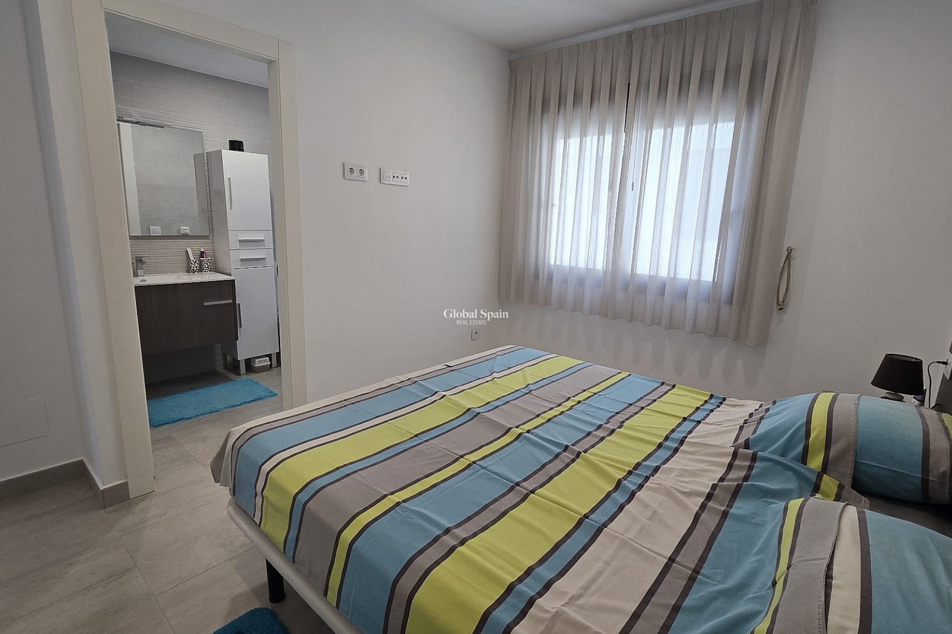 Resale - APARTMENT -
PILAR DE LA HORADADA - Costa Blanca