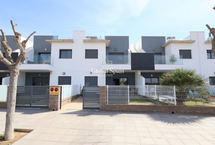 Resale - APARTMENT -
PILAR DE LA HORADADA - Costa Blanca