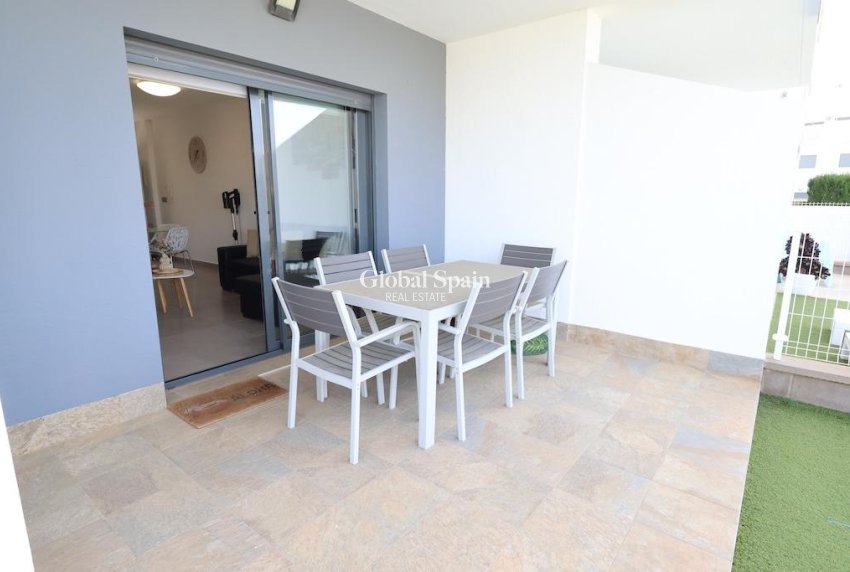 Resale - APARTMENT -
PILAR DE LA HORADADA - Costa Blanca