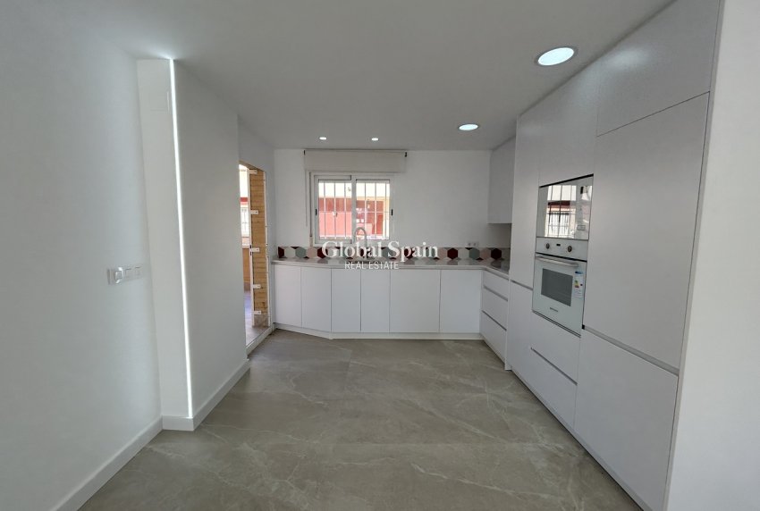 Resale - APARTMENT -
PILAR DE LA HORADADA - Costa Blanca