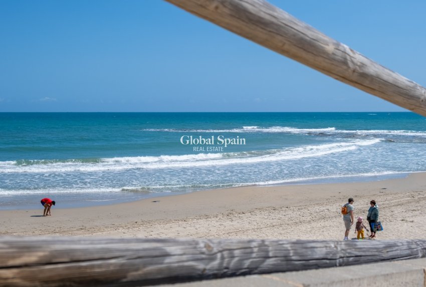 Resale - APARTMENT -
PILAR DE LA HORADADA - Costa Blanca