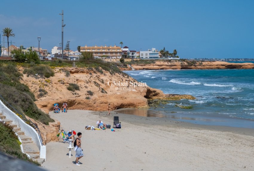 Resale - APARTMENT -
PILAR DE LA HORADADA - Costa Blanca