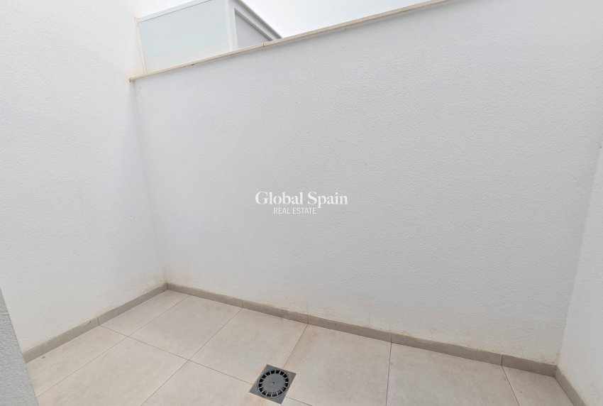Resale - APARTMENT -
PILAR DE LA HORADADA - Costa Blanca