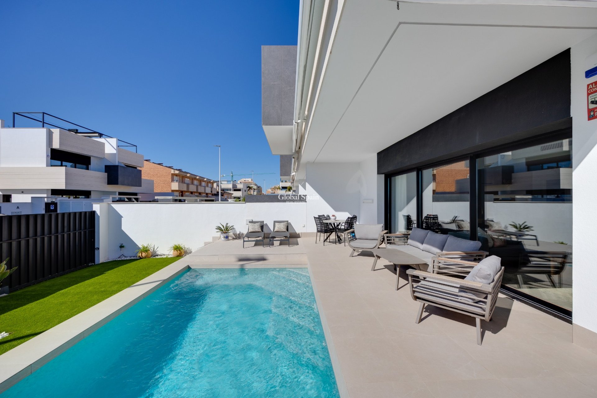 Resale - APARTMENT -
PILAR DE LA HORADADA - Costa Blanca