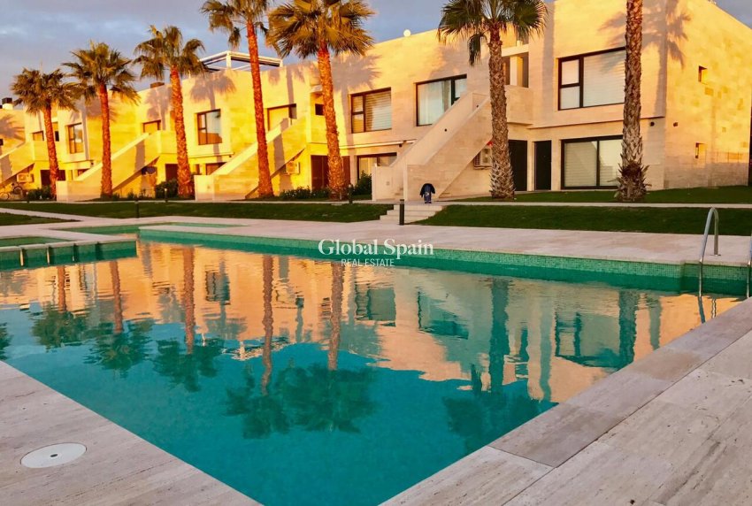 Resale - APARTMENT -
PILAR DE LA HORADADA - Costa Blanca