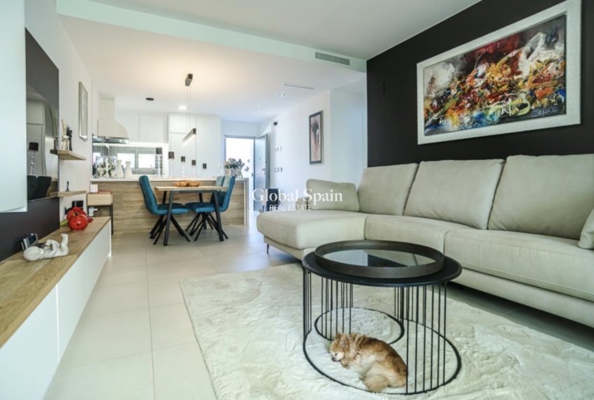 Resale - APARTMENT -
PILAR DE LA HORADADA - Costa Blanca
