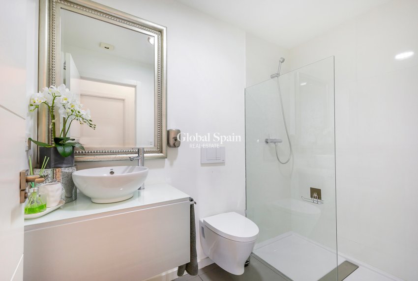 Resale - APARTMENT -
PILAR DE LA HORADADA - Costa Blanca