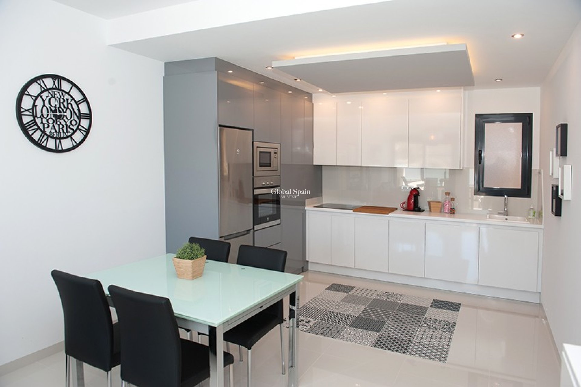 Resale - APARTMENT -
PILAR DE LA HORADADA - Costa Blanca