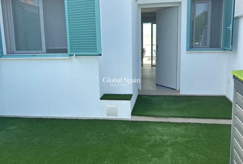 Resale - APARTMENT -
PILAR DE LA HORADADA - El Mojón