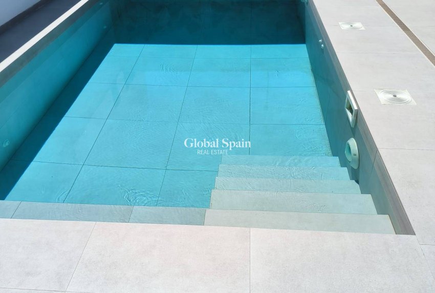 Resale - APARTMENT -
PILAR DE LA HORADADA - El Mojón