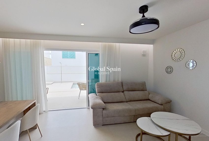 Resale - APARTMENT -
PILAR DE LA HORADADA - El Mojón