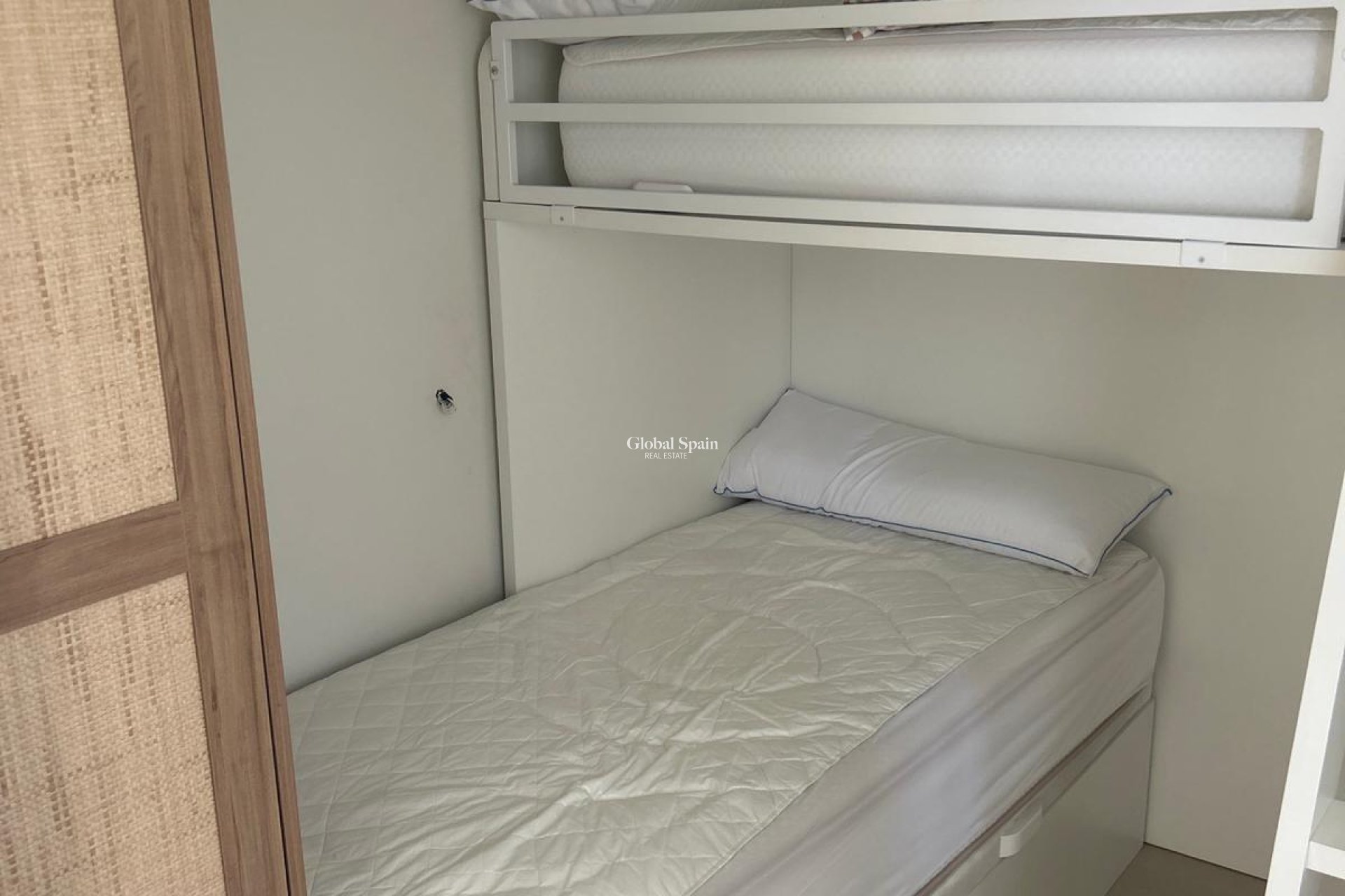 Resale - APARTMENT -
PILAR DE LA HORADADA - El Mojón