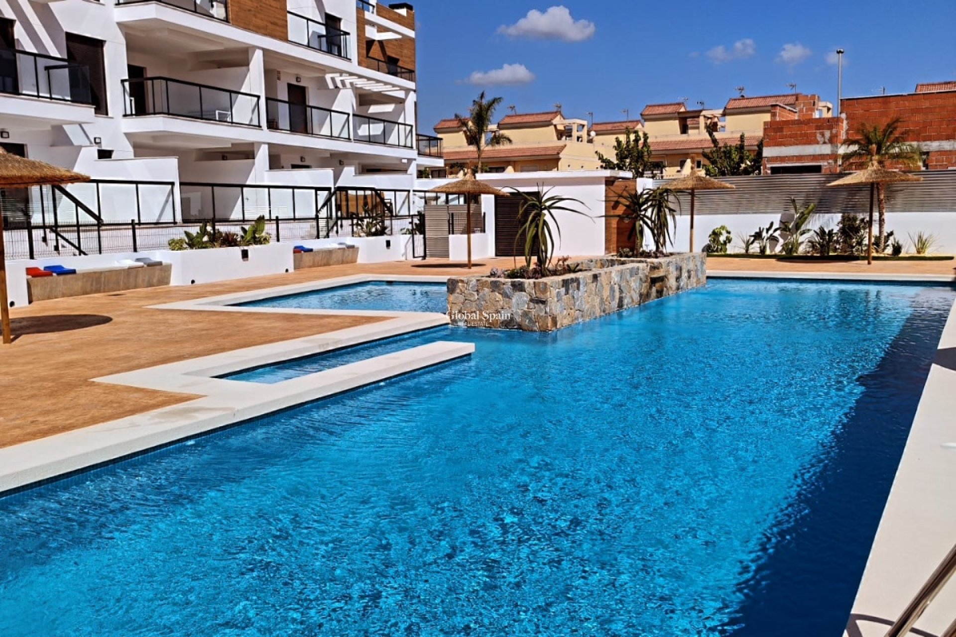 Resale - APARTMENT -
PILAR DE LA HORADADA - El Mojón