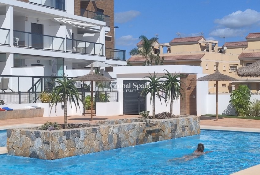 Resale - APARTMENT -
PILAR DE LA HORADADA - El Mojón