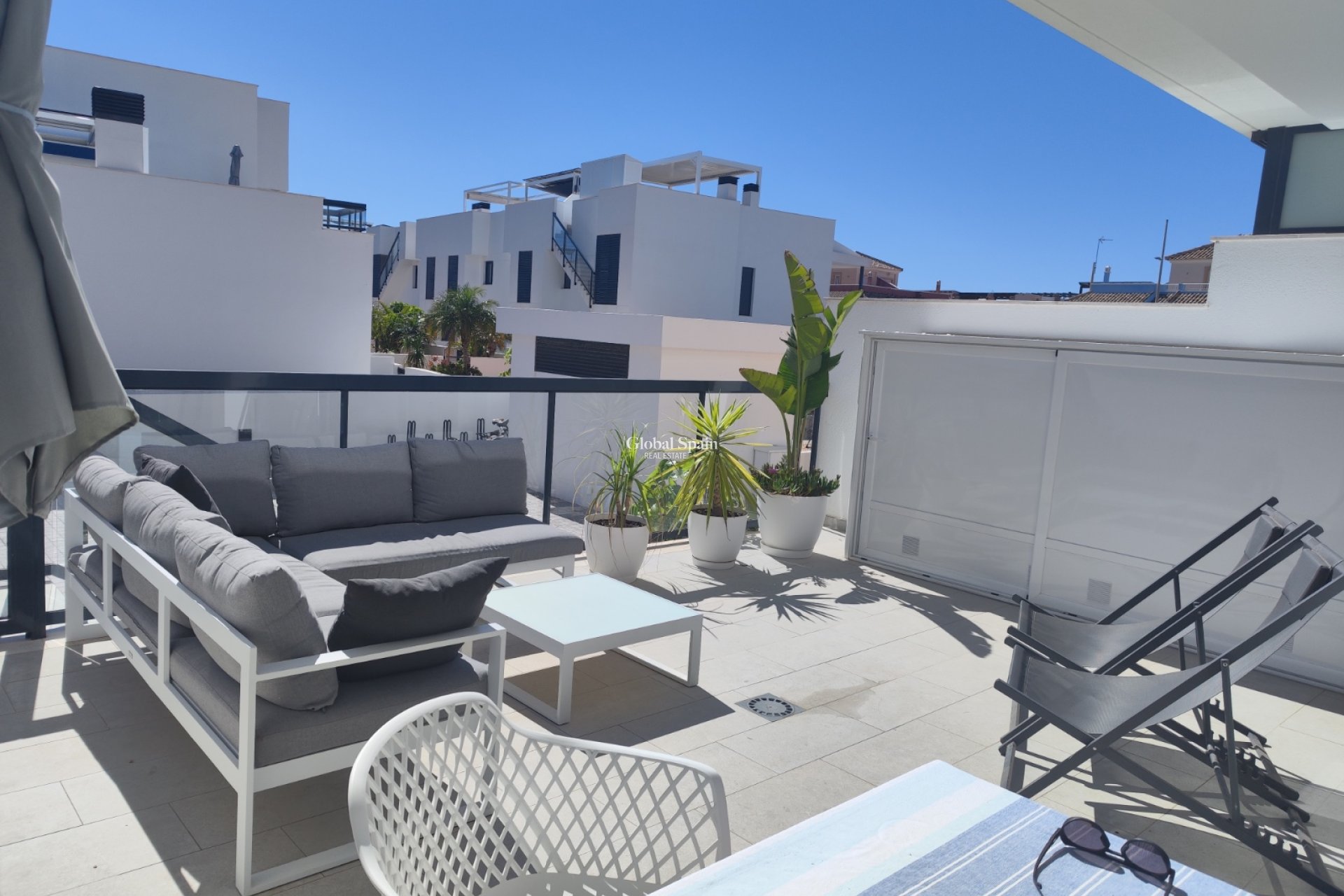 Resale - APARTMENT -
PILAR DE LA HORADADA - El Mojón
