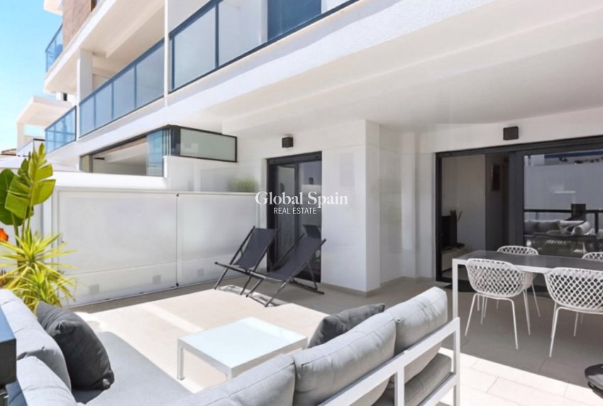 Resale - APARTMENT -
PILAR DE LA HORADADA - El Mojón