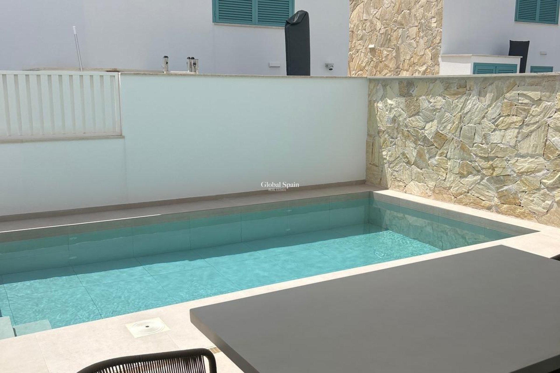 Resale - APARTMENT -
PILAR DE LA HORADADA - El Mojón