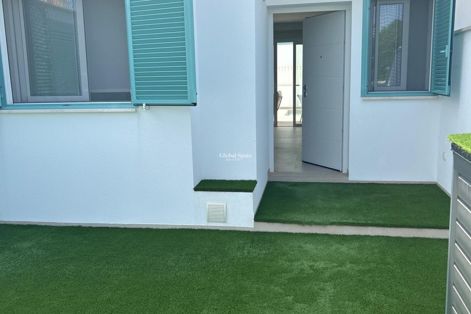 Resale - APARTMENT -
PILAR DE LA HORADADA - El Mojón