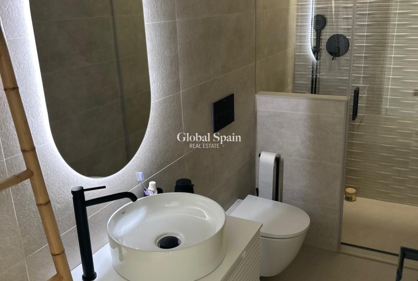 Resale - APARTMENT -
PILAR DE LA HORADADA - El Mojón