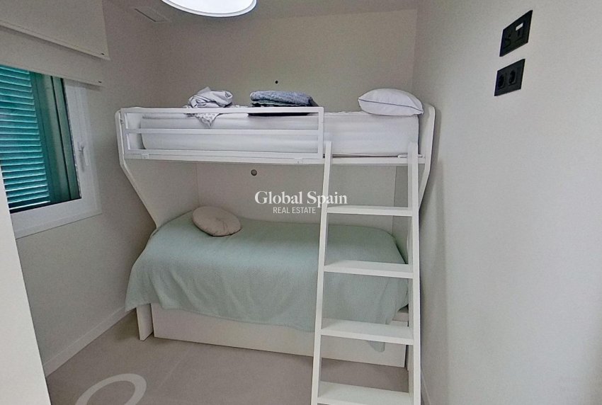 Resale - APARTMENT -
PILAR DE LA HORADADA - El Mojón