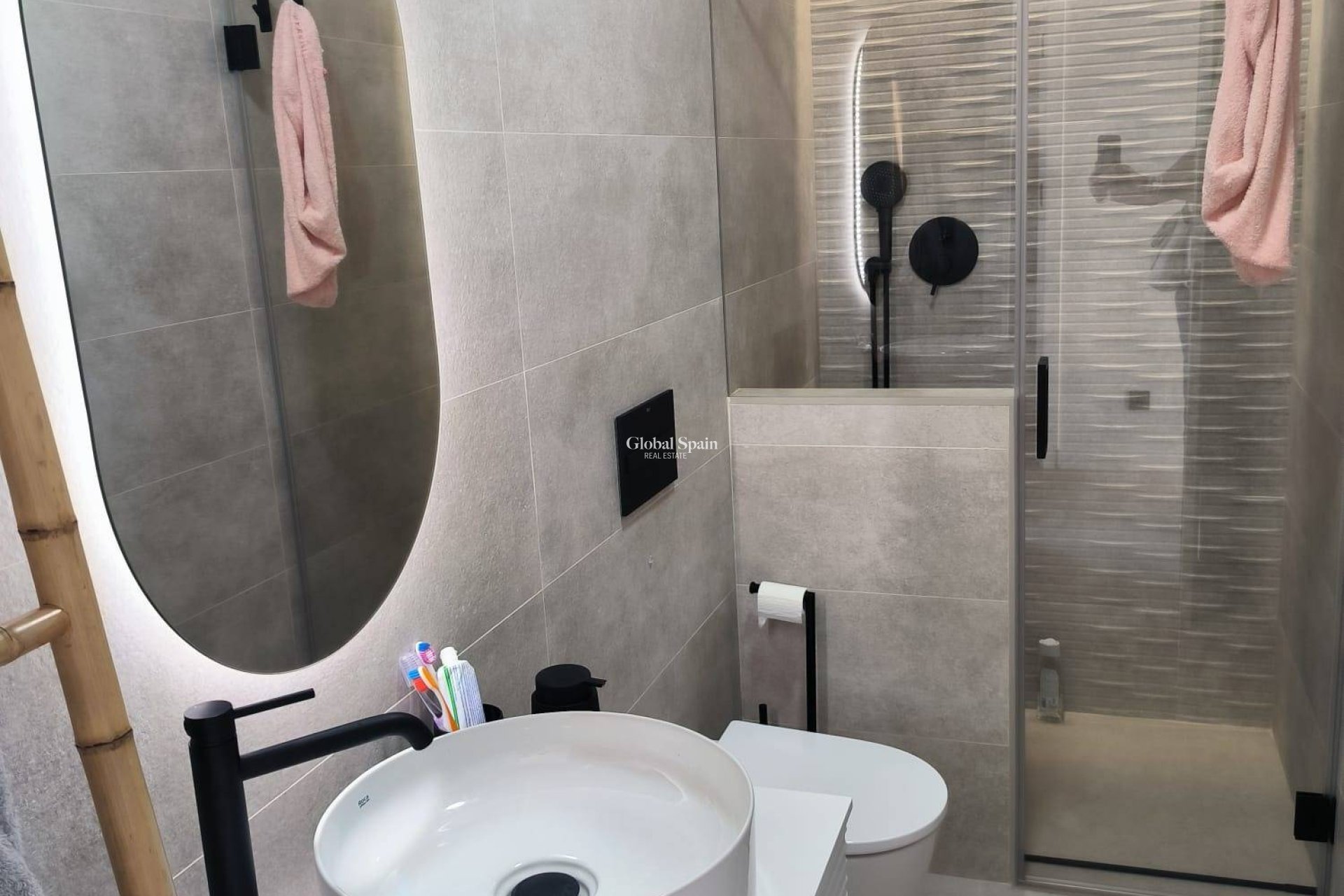 Resale - APARTMENT -
PILAR DE LA HORADADA - El Mojón
