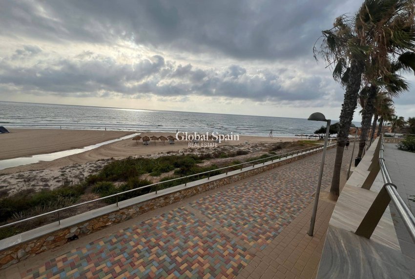 Resale - APARTMENT -
PILAR DE LA HORADADA - La Torre de la Horadada