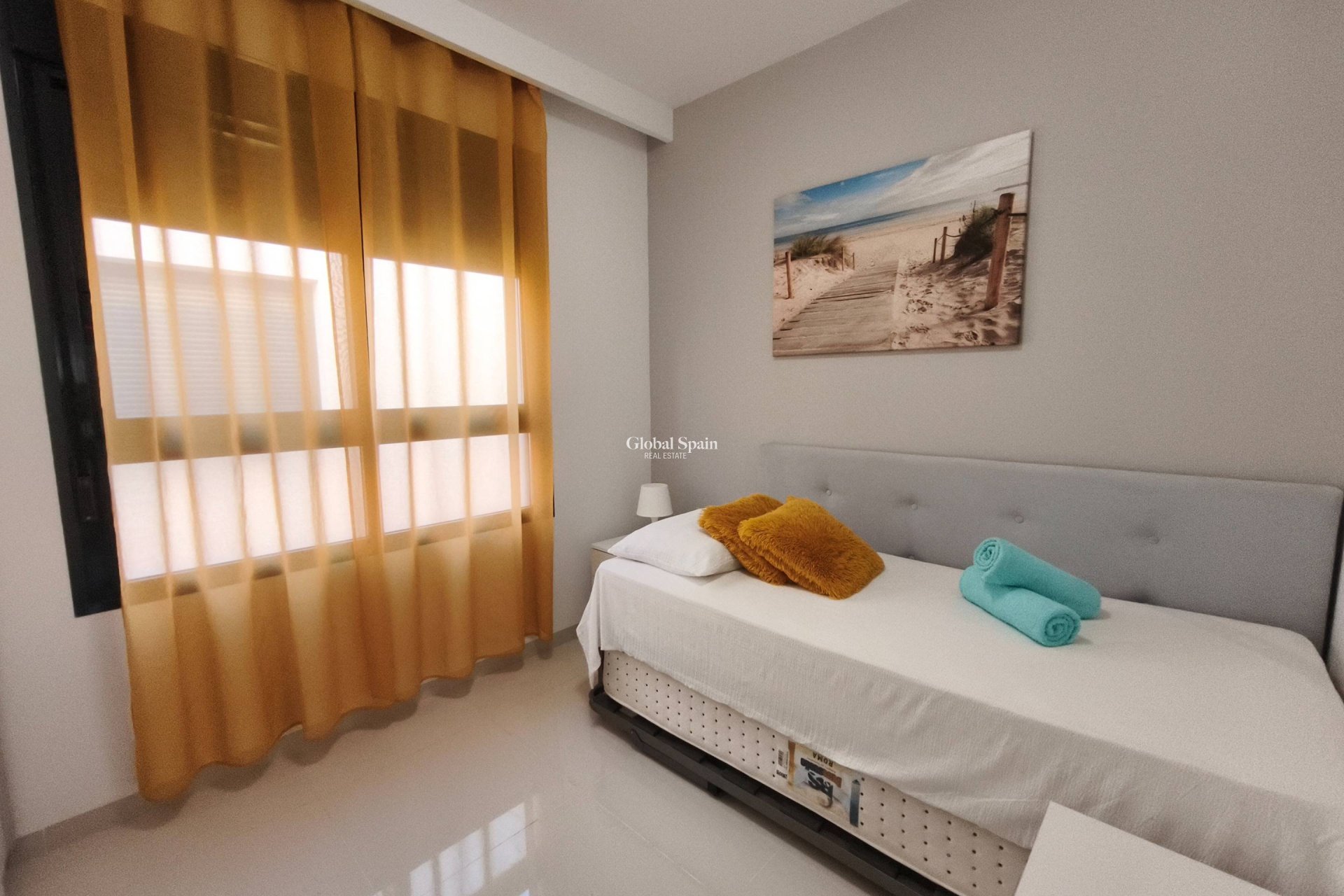 Resale - APARTMENT -
PILAR DE LA HORADADA - La Torre de la Horadada