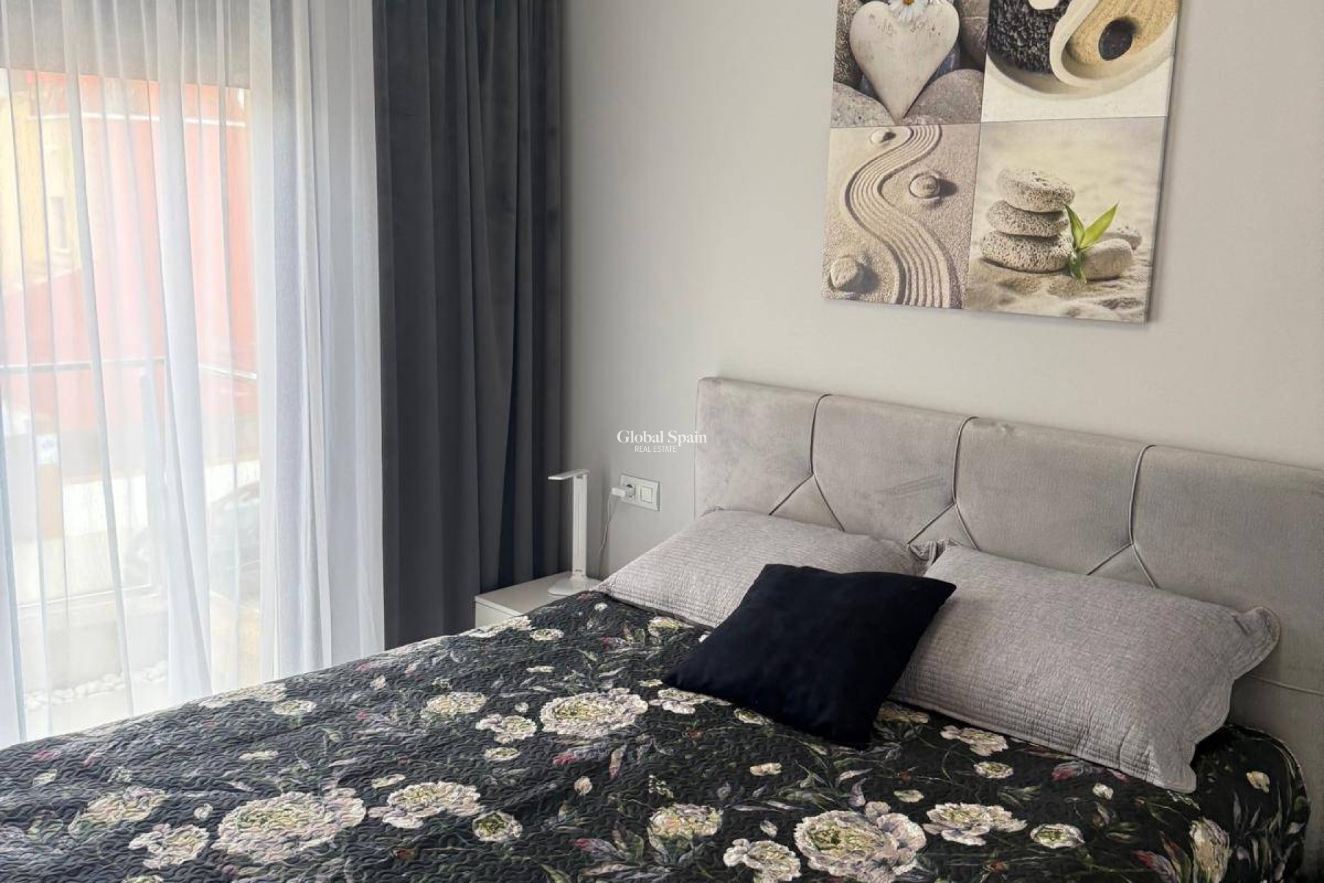 Resale - APARTMENT -
PILAR DE LA HORADADA - La Torre de la Horadada