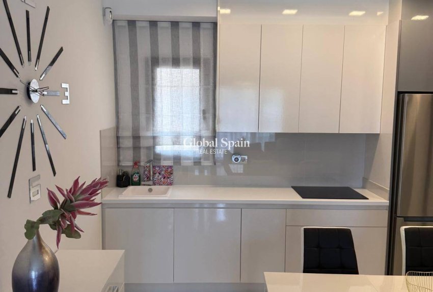 Resale - APARTMENT -
PILAR DE LA HORADADA - La Torre de la Horadada