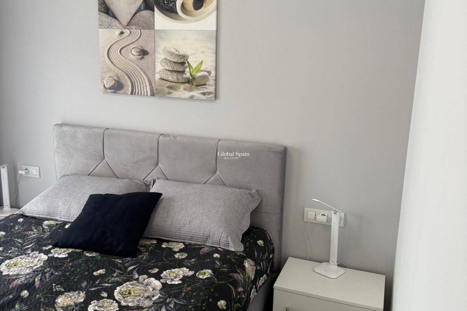 Resale - APARTMENT -
PILAR DE LA HORADADA - La Torre de la Horadada