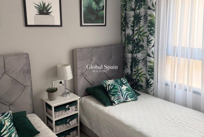 Resale - APARTMENT -
PILAR DE LA HORADADA - La Torre de la Horadada