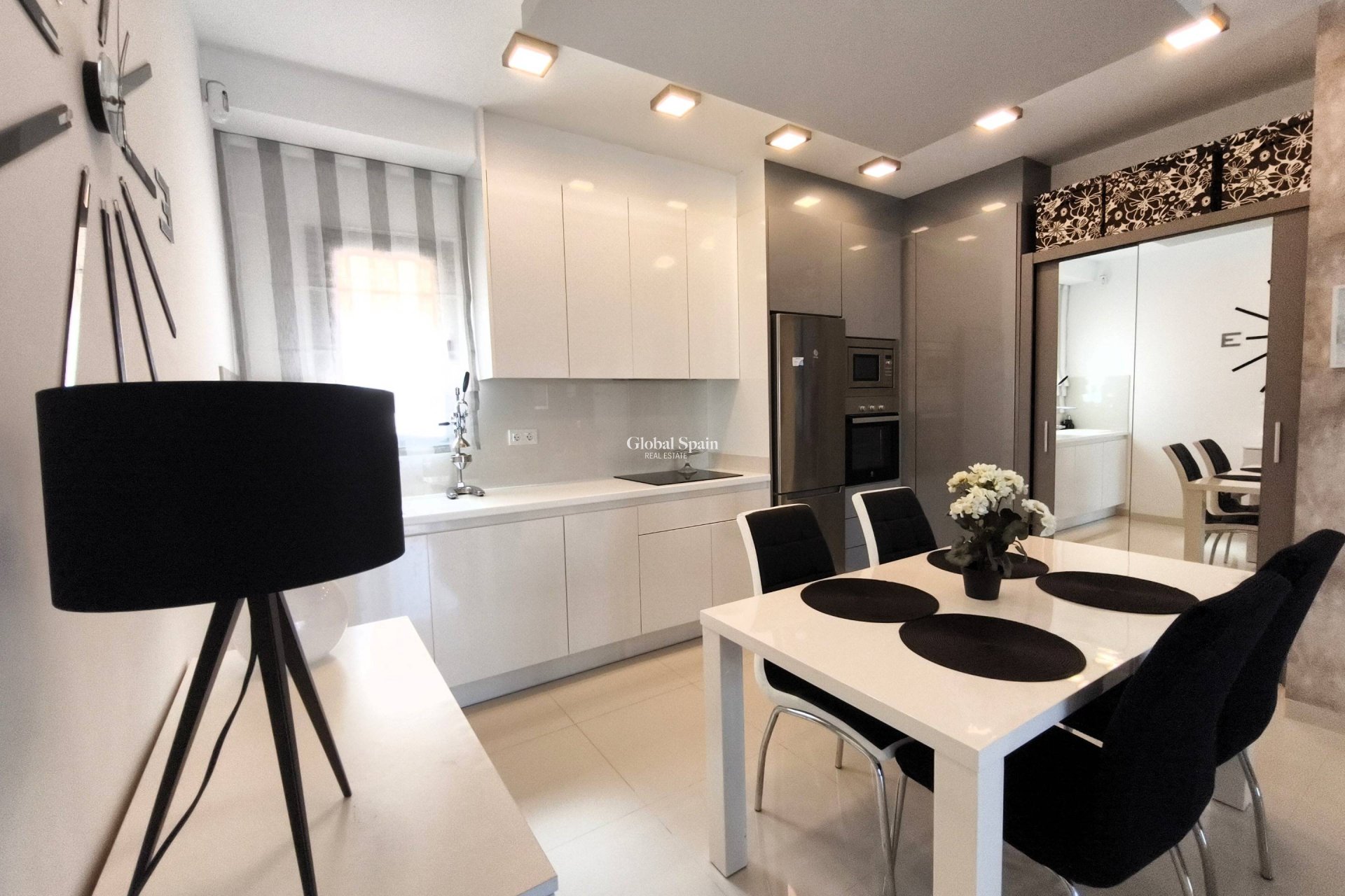 Resale - APARTMENT -
PILAR DE LA HORADADA - La Torre de la Horadada