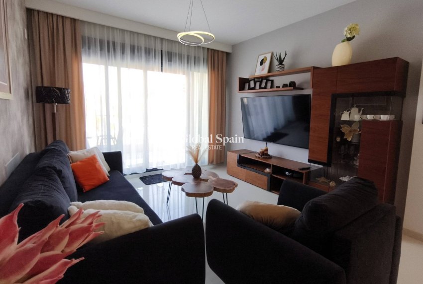 Resale - APARTMENT -
PILAR DE LA HORADADA - La Torre de la Horadada