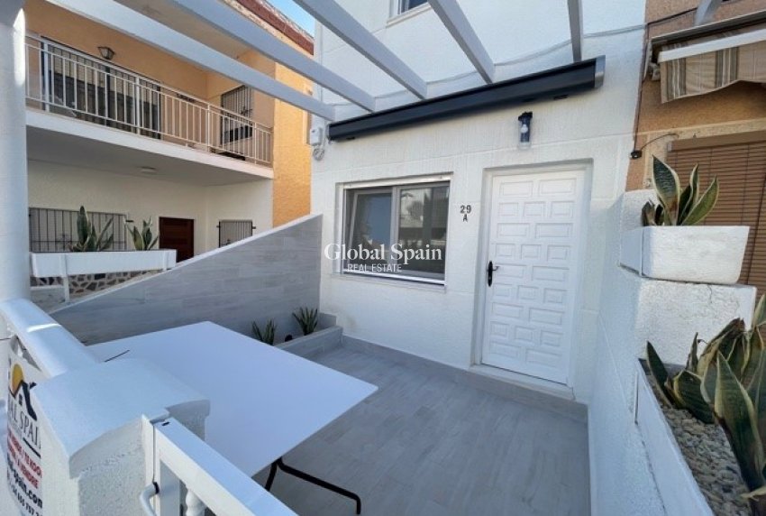 Resale - APARTMENT -
PILAR DE LA HORADADA - La Torre de la Horadada