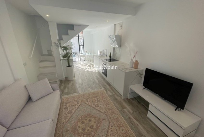 Resale - APARTMENT -
PILAR DE LA HORADADA - La Torre de la Horadada