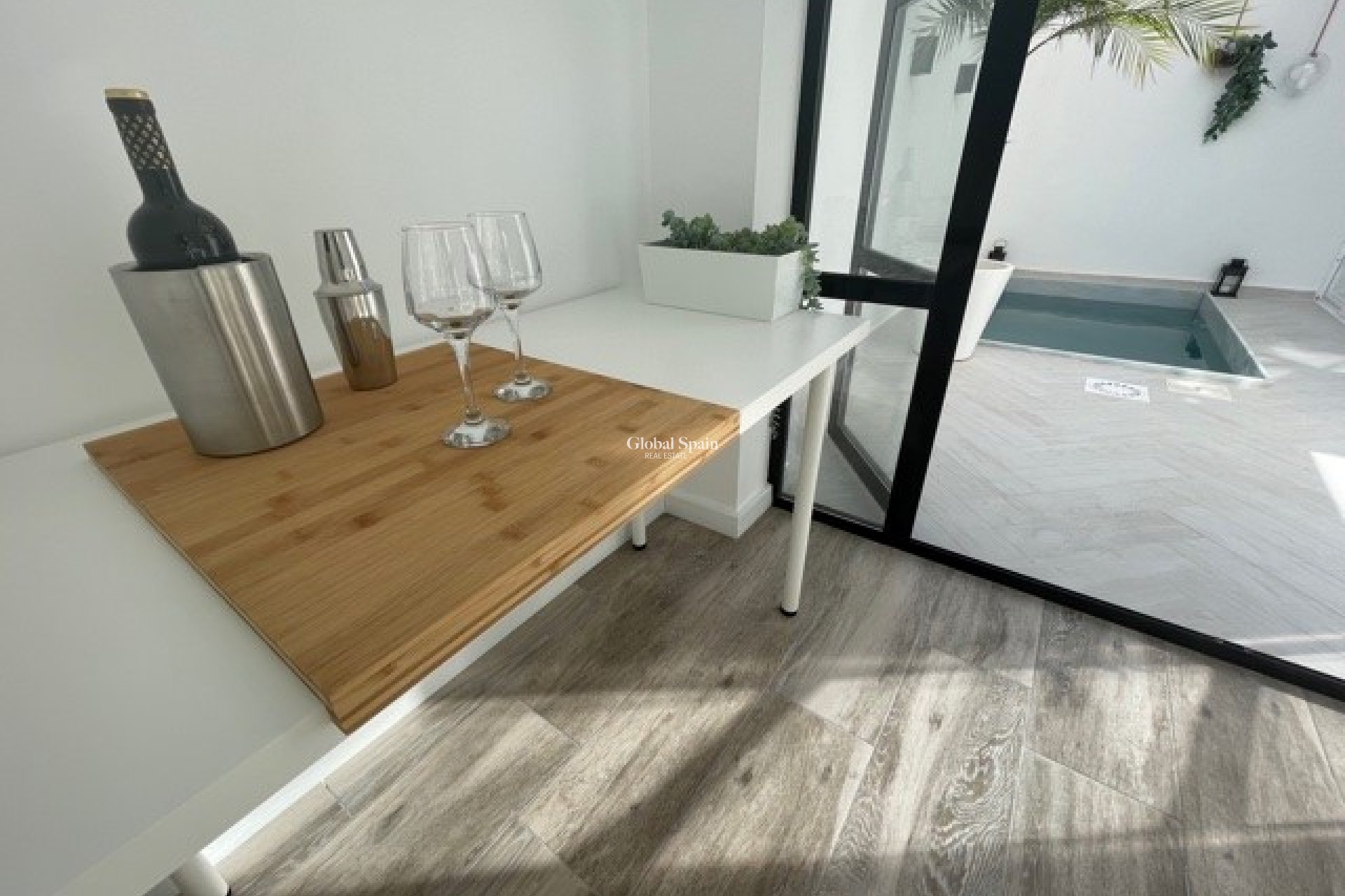 Resale - APARTMENT -
PILAR DE LA HORADADA - La Torre de la Horadada