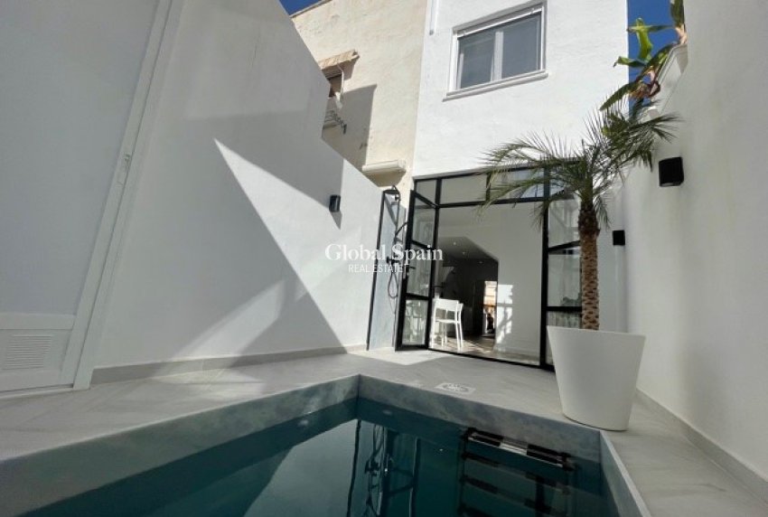 Resale - APARTMENT -
PILAR DE LA HORADADA - La Torre de la Horadada